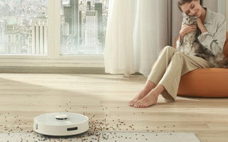 Powerful Redroad R10 robot vacuum cleaner with lidar and self-cleaning station